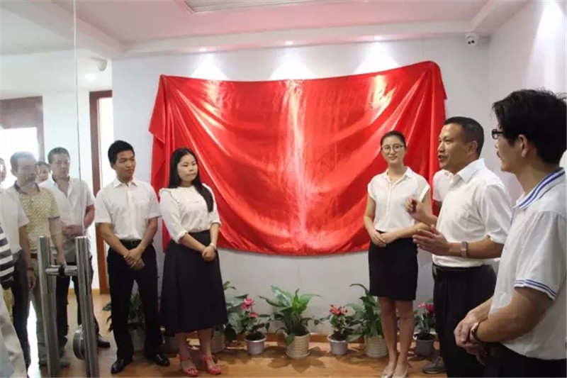 640.webp (1).jpg 640.webp (1).jpg