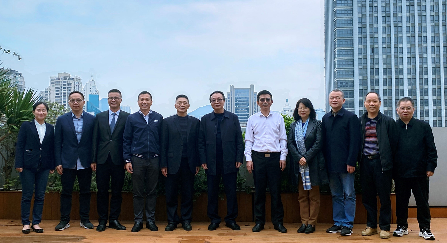 E:\lys\工作\綜合部\公司重大活動、新聞\2023.02.14 福建省、廈門市、龍巖市造價站領(lǐng)導(dǎo)蒞臨指導(dǎo)\新建文件夾\513ce664c1f63e2801a5a570ace782b - 副本 (2).jpg